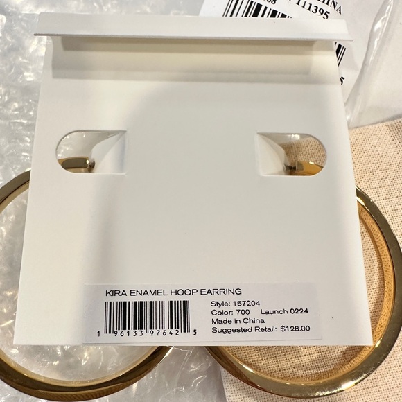 NWT! 🔥🔥Tory Burch Ivory Enamel Hoop Earrings - Picture 6 of 8